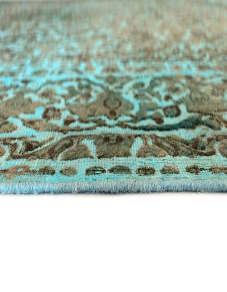 Detail image of 9' 6 x 12' 10 Vintage Royal Wool Rug