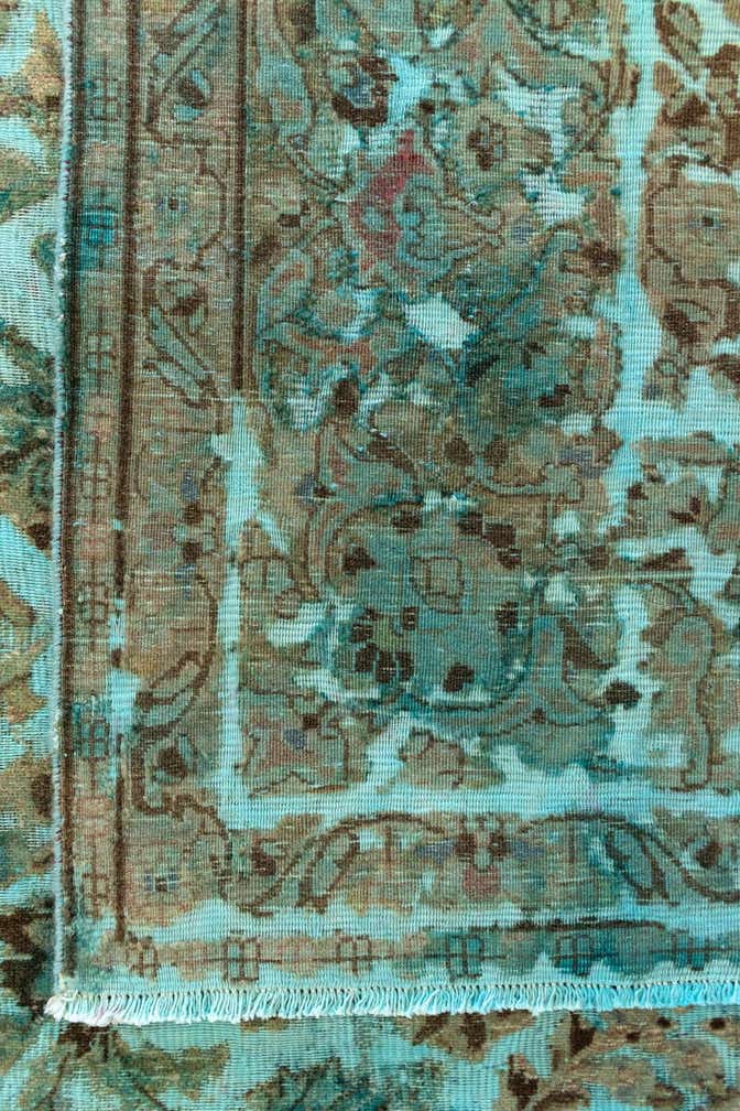9' 6 x 12' 10 Vintage Royal Wool Rug