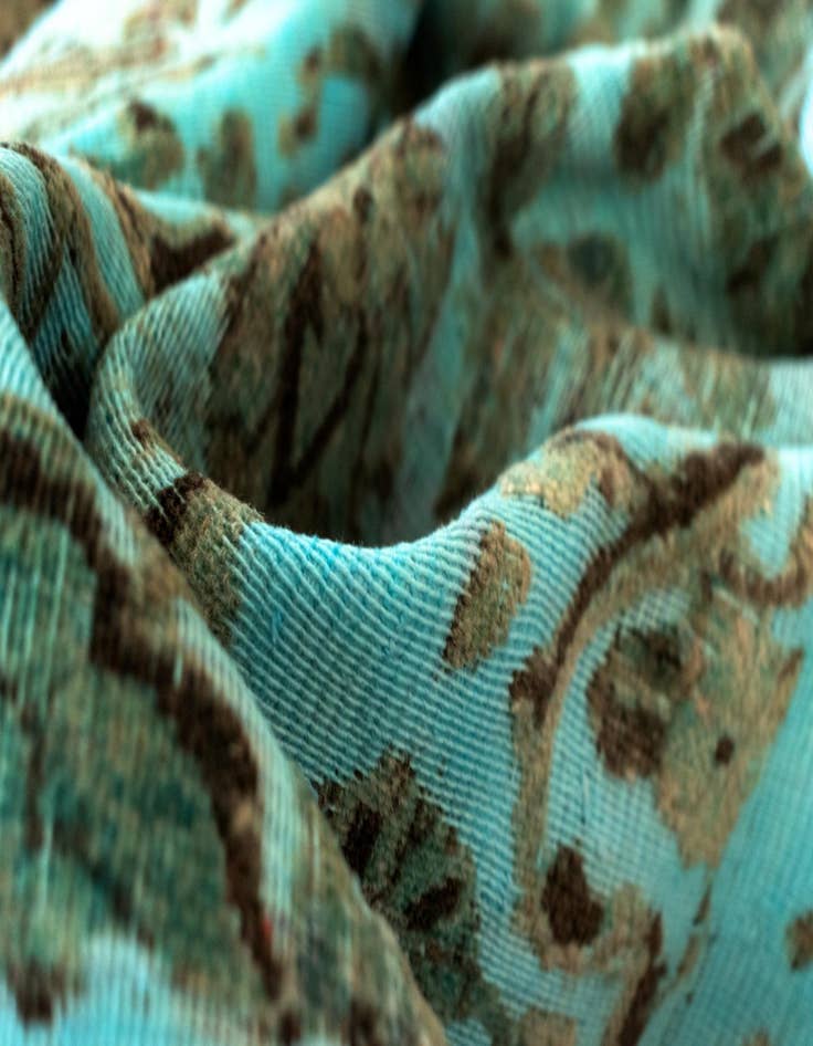 Detail image of 9' 6 x 12' 10 Vintage Royal Wool Rug