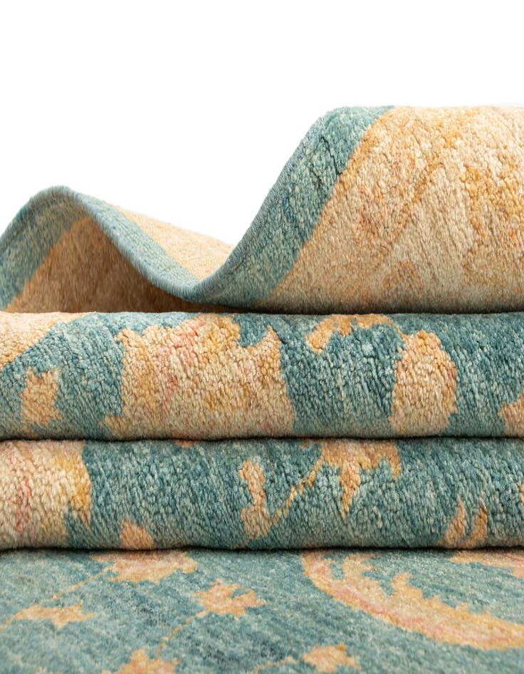 Detail image of 5' 7 x 7' 9 Ziegler Wool Rug