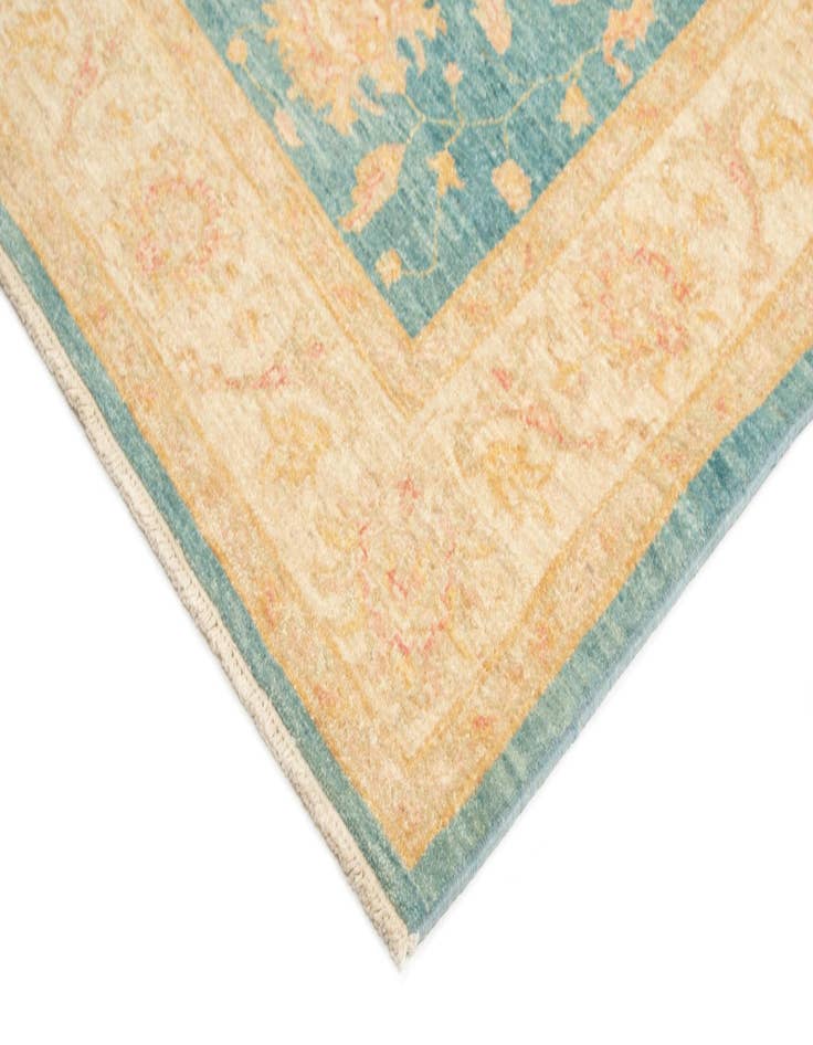 Detail image of 5' 7 x 7' 9 Ziegler Wool Rug