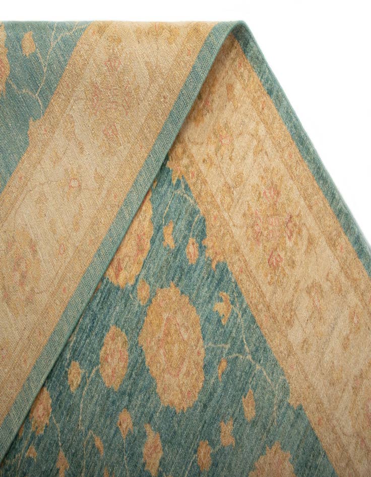 Detail image of 5' 9 x 7' 6 Ziegler Wool Rug