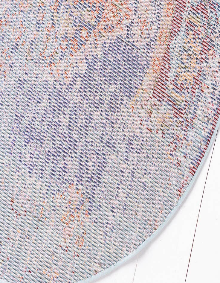 Detail image of 6' x 6'  Washable Arte Round Rug