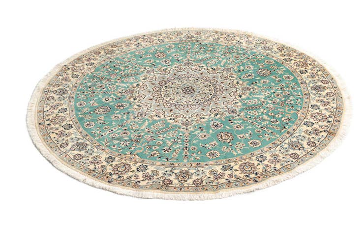 Detail image of 6' 9 x 6' 11 Nain Round Rug