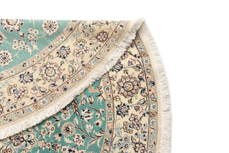 Detail image of 6' 9 x 6' 11 Nain Round Rug
