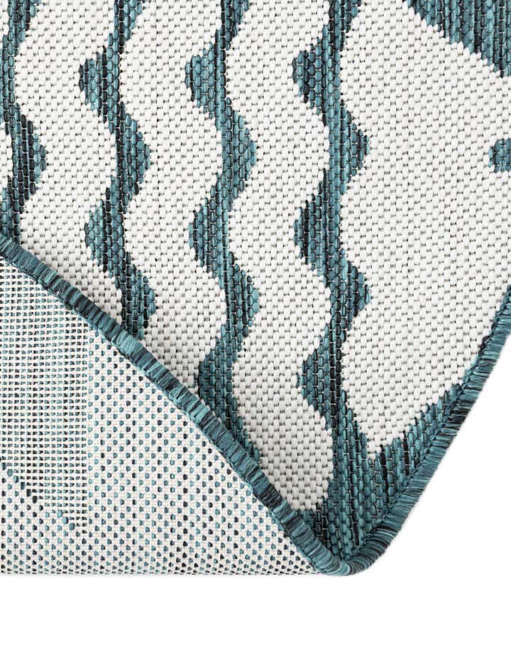 7' 10 x 7' 10 Easy-Clean Coastal Indoor / Outdoor Round Rug
