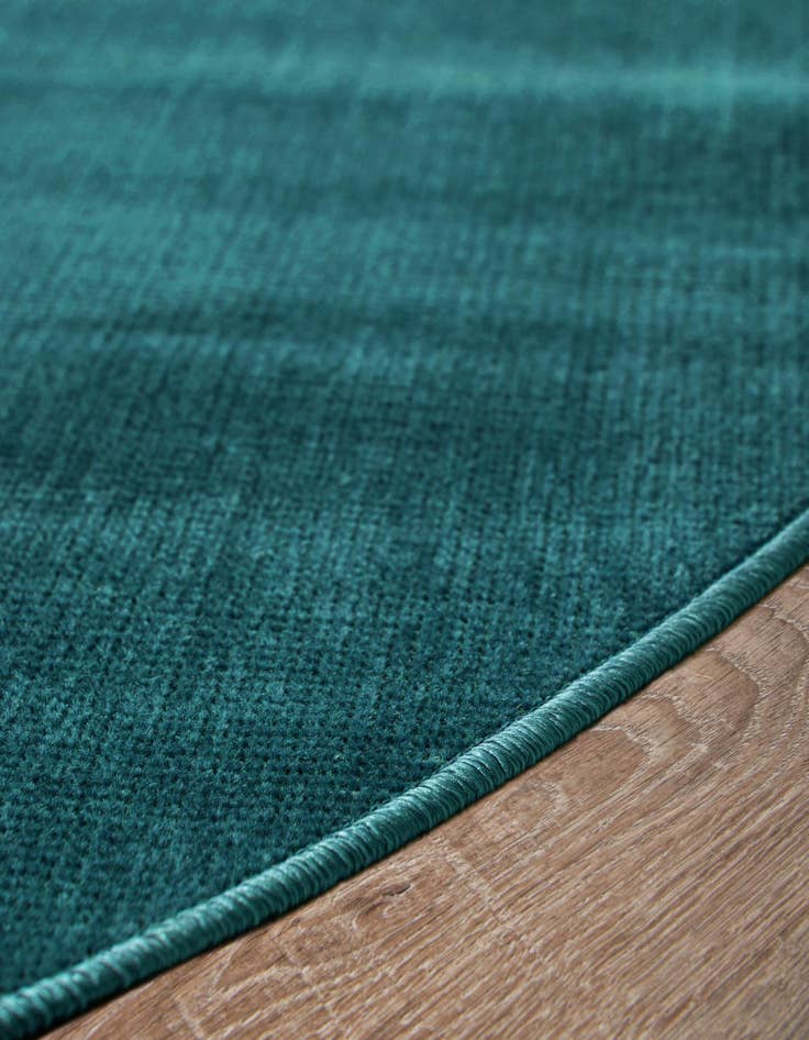 Detail image of 3' 7 x 3' 7 SoHo Round Rug