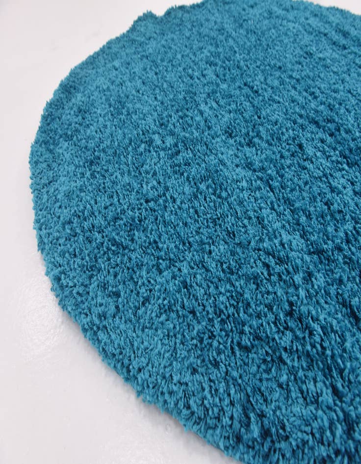 Detail image of 6' x 6' Solid Shag Round Rug