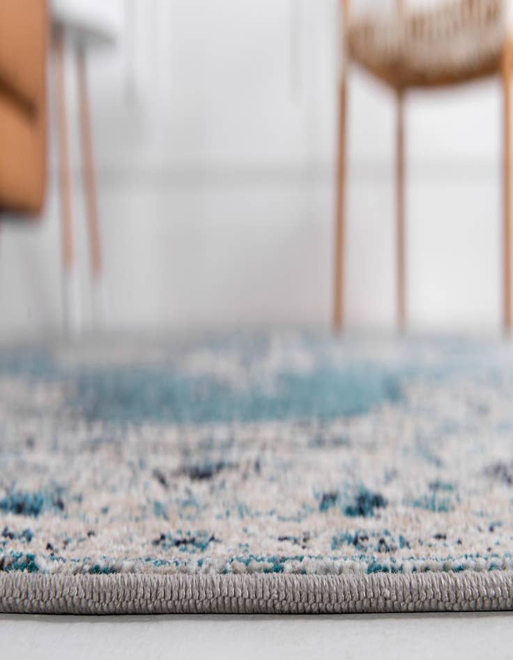 Detail image of 2' 2 x 6' Amulet Runner Rug