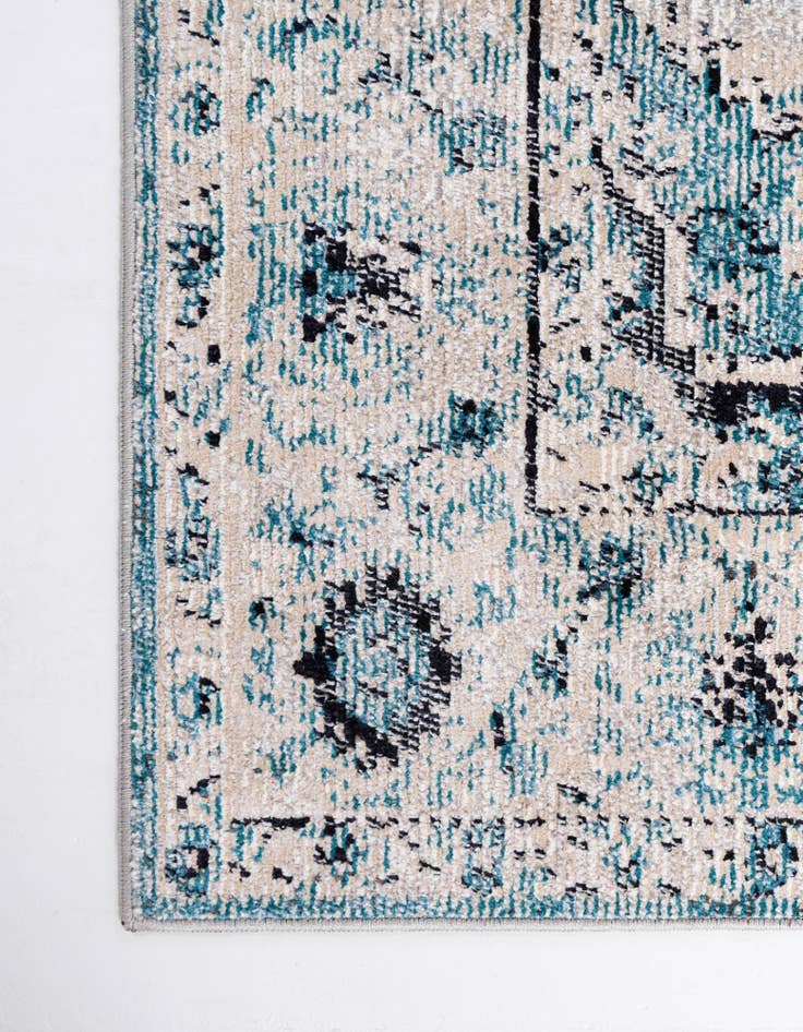 Detail image of 2' 2 x 6' Amulet Runner Rug