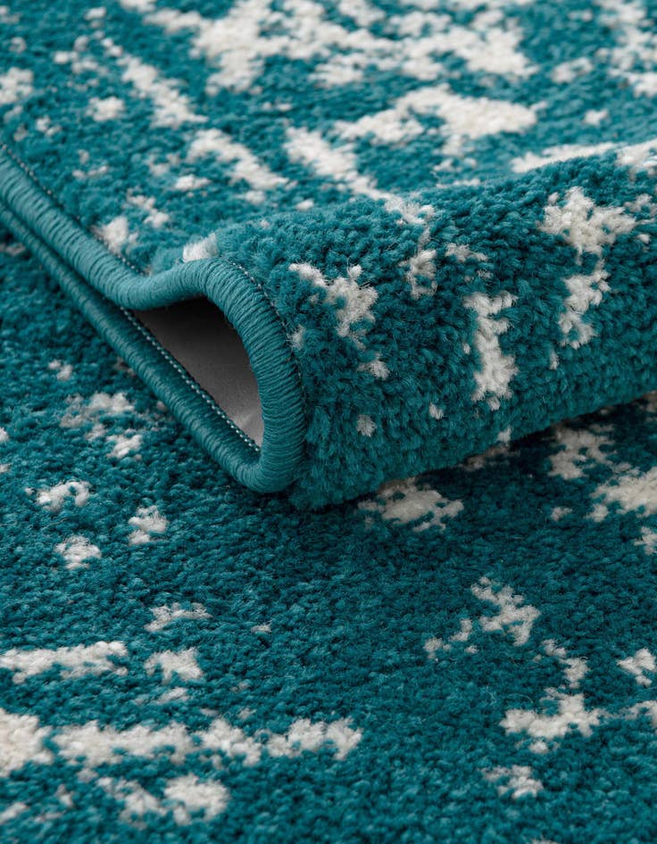 Detail image of 2' x 6' Arlington Runner Rug