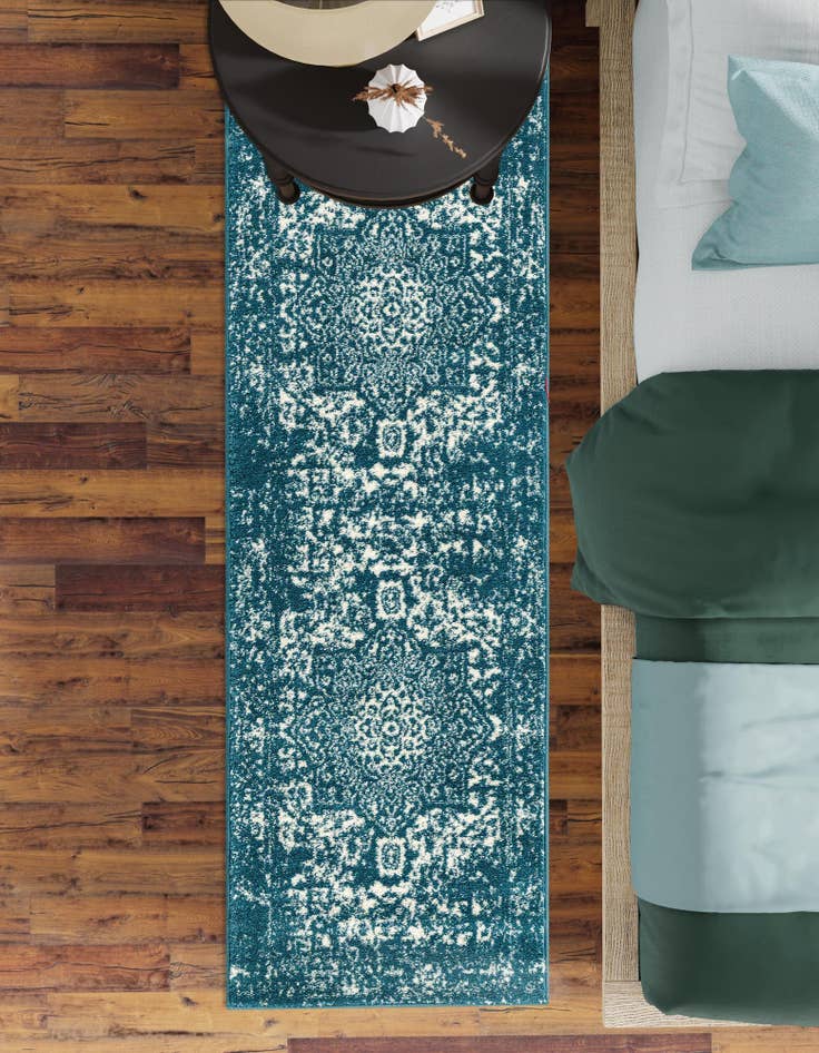 Detail image of 2' 7 x 12' Arlington Runner Rug