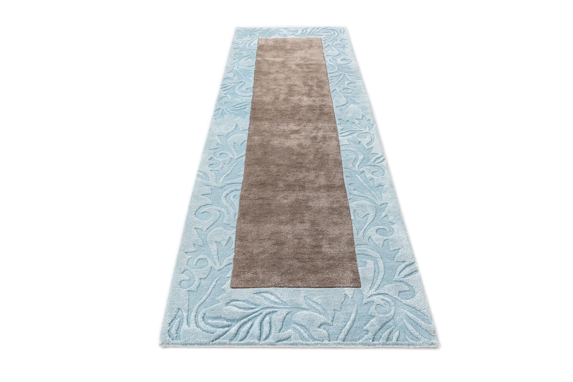 2' 9 x 10' Hand Knotted Darya Wool Runner Rug