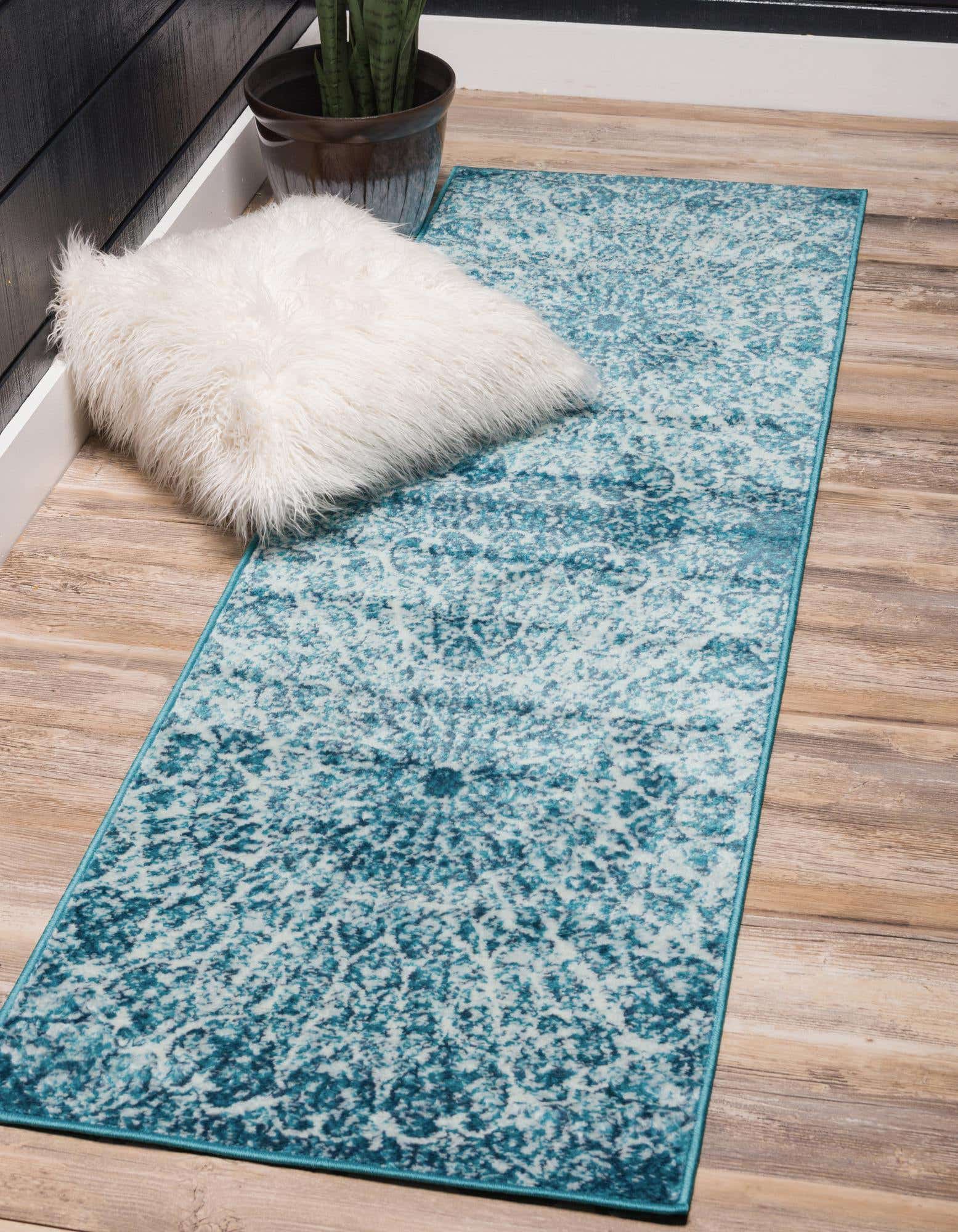 Detail image of 2' x 9' 10 Monaco Runner Rug