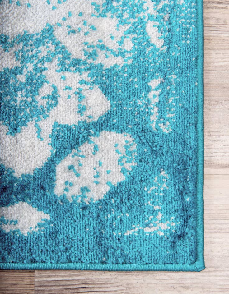 Detail image of 2' x 6' 7 Monaco Runner Rug