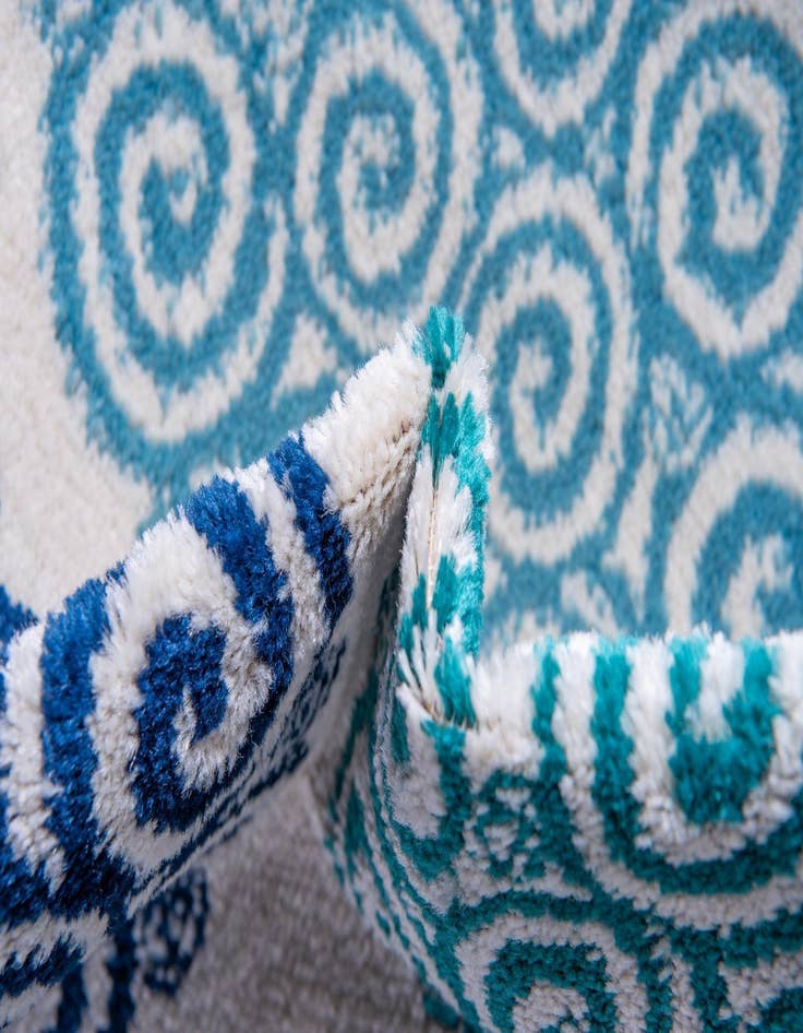 Detail image of 2' x 6' Open Hearts Runner Rug