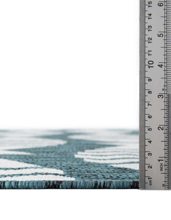 2' 7 x 12' Easy-Clean Coastal Indoor / Outdoor Runner Rug
