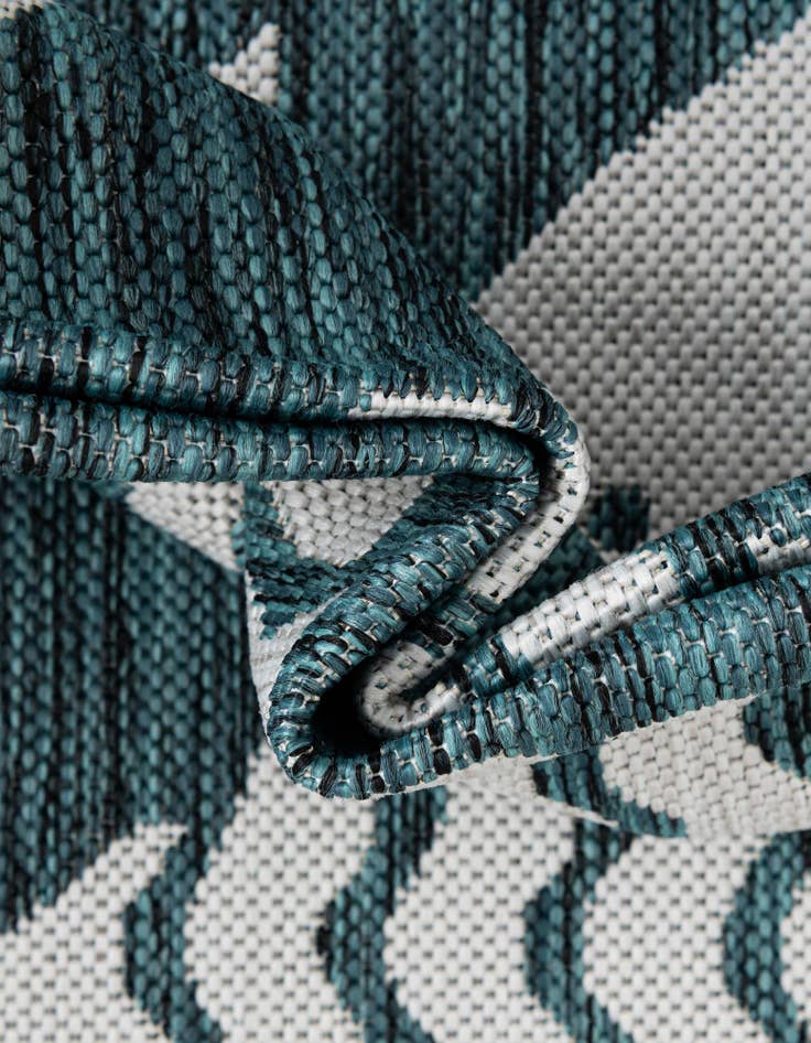Detail image of 2' x 8' Easy-Clean Coastal Indoor / Outdoor Runner Rug