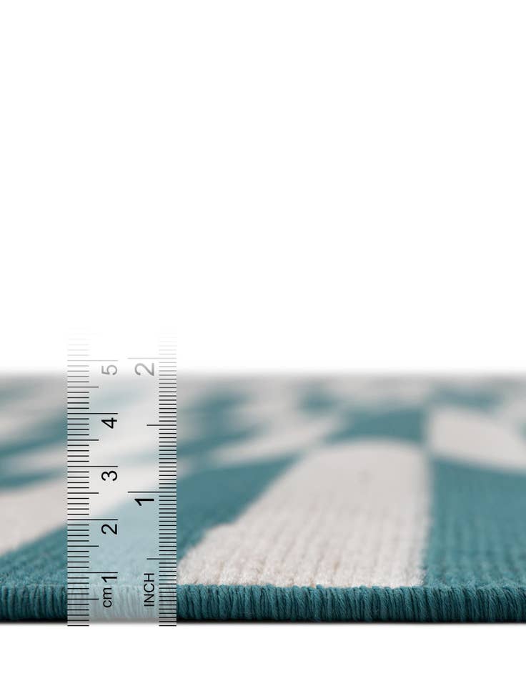 Detail image of 2' 9 x 9' 10 SoHo Runner Rug