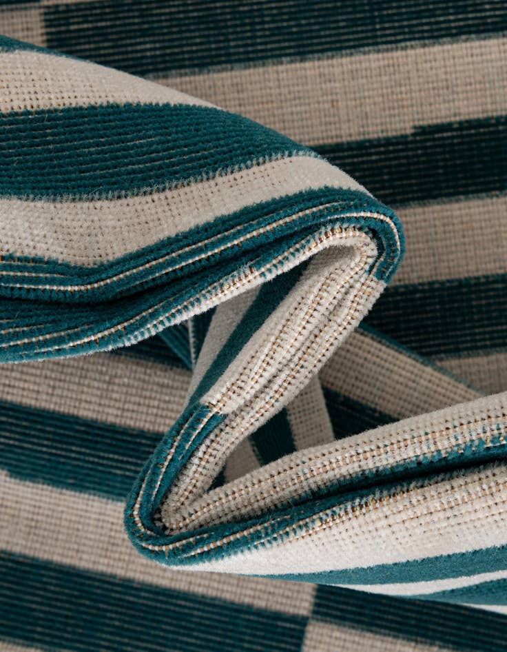 Detail image of 2' 9 x 9' 10 SoHo Runner Rug