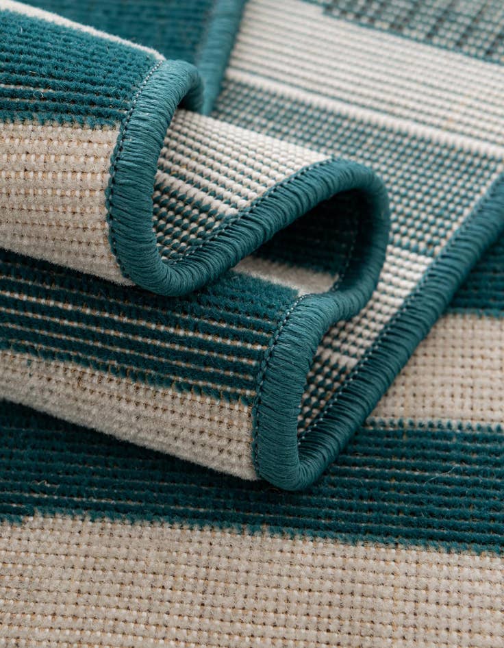 Detail image of 2' 9 x 9' 10 SoHo Runner Rug