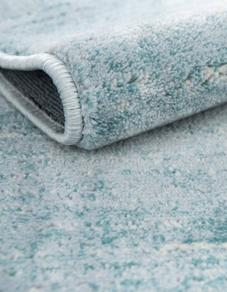 Detail image of 2' 2 x 6' Uptown Madison Avenue Runner Rug