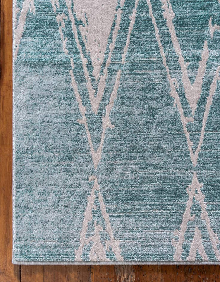 Detail image of 2' 7 x 8' Uptown Carnegie Hill Runner Rug
