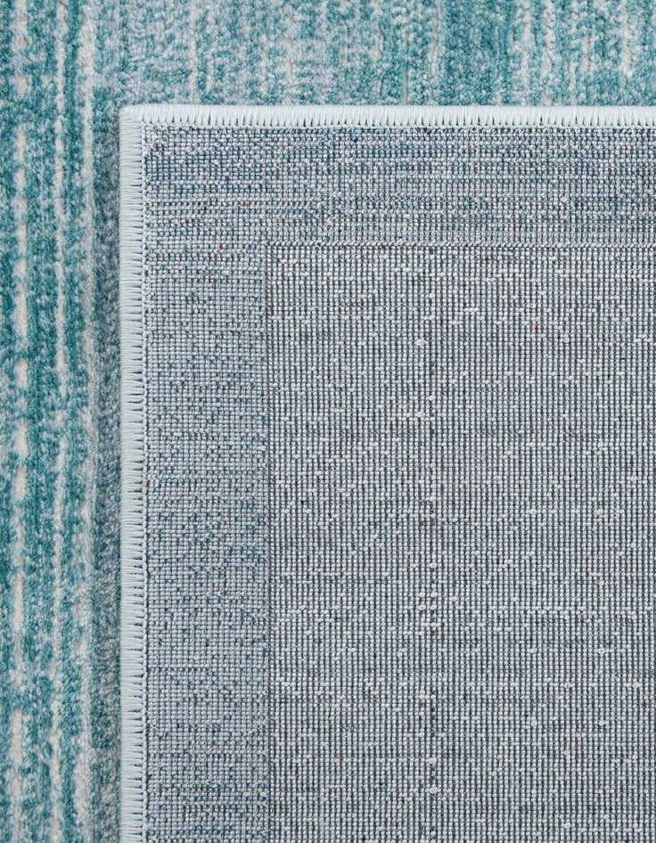 Detail image of Jill Zarin 2' 7 x 16' 5 Uptown Runner Rug