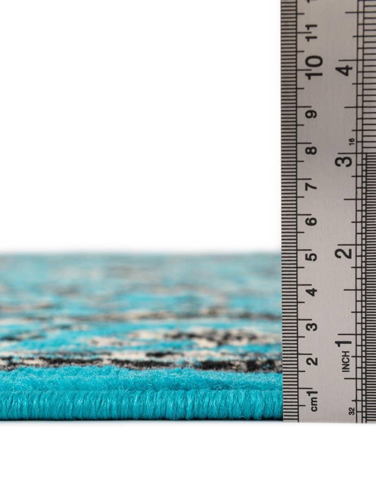 Detail image of 2' x 8' 2 Yasmin Runner Rug