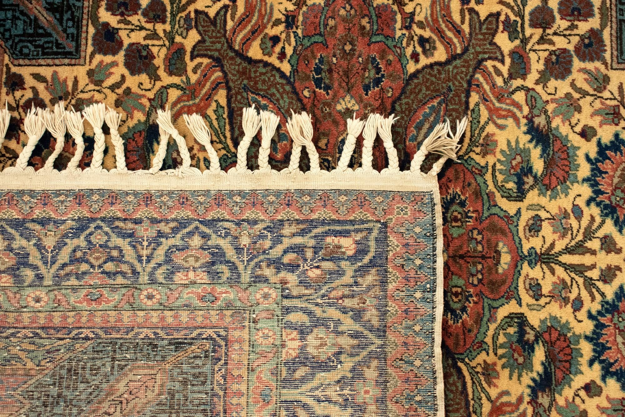 4' 7 x 4' 8 Hand Knotted Kayseri Square Rug