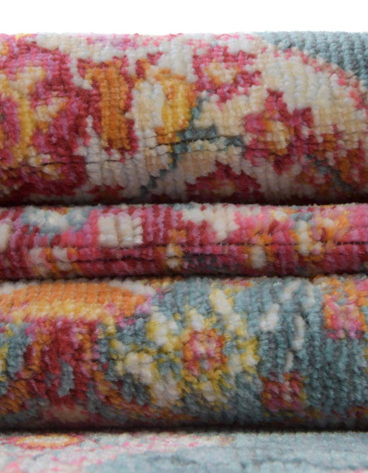 Detail image of 8' x 8' Santiago Square Rug