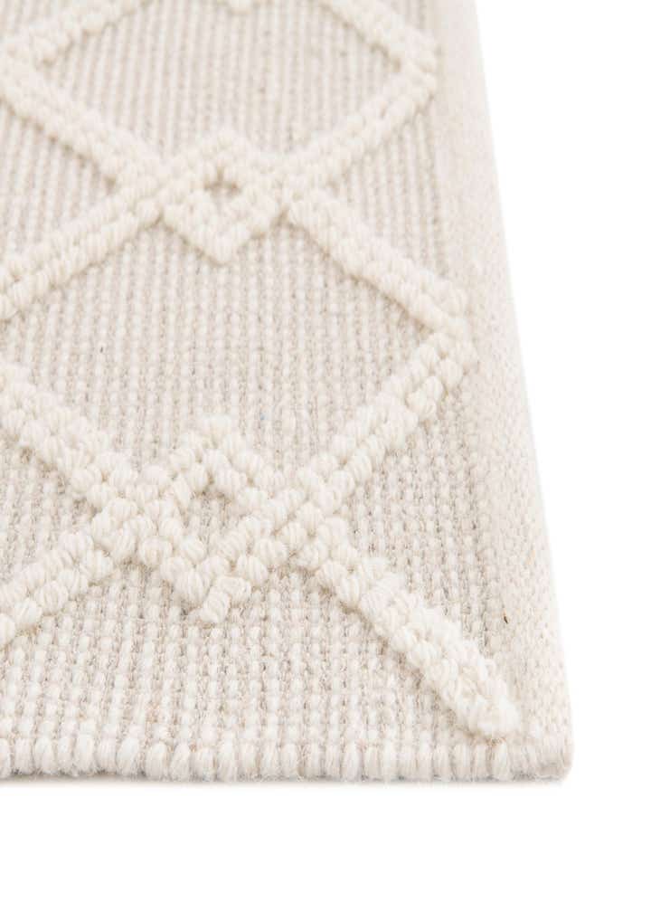 5' 1 x 8' Hand Knotted Jill Zarin Dorset Rug