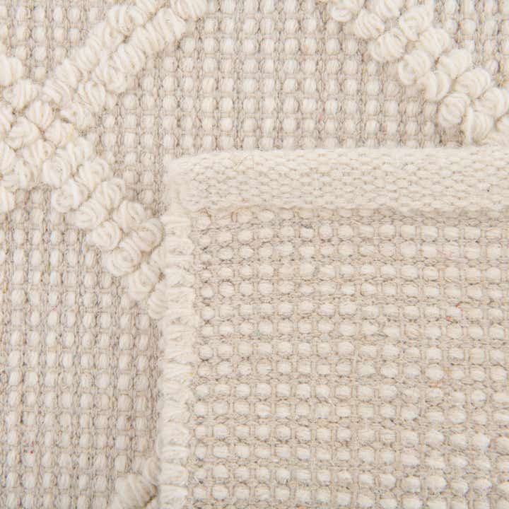 5' 1 x 8' Hand Knotted Jill Zarin Dorset Rug