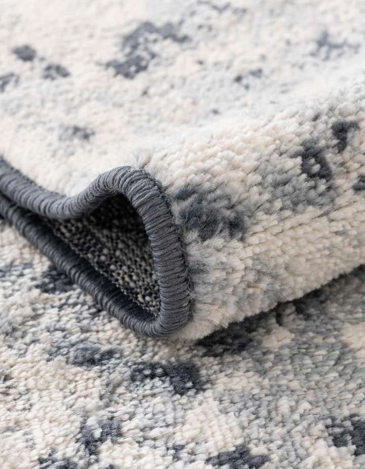 8' x 10' Aurora Oval Rug