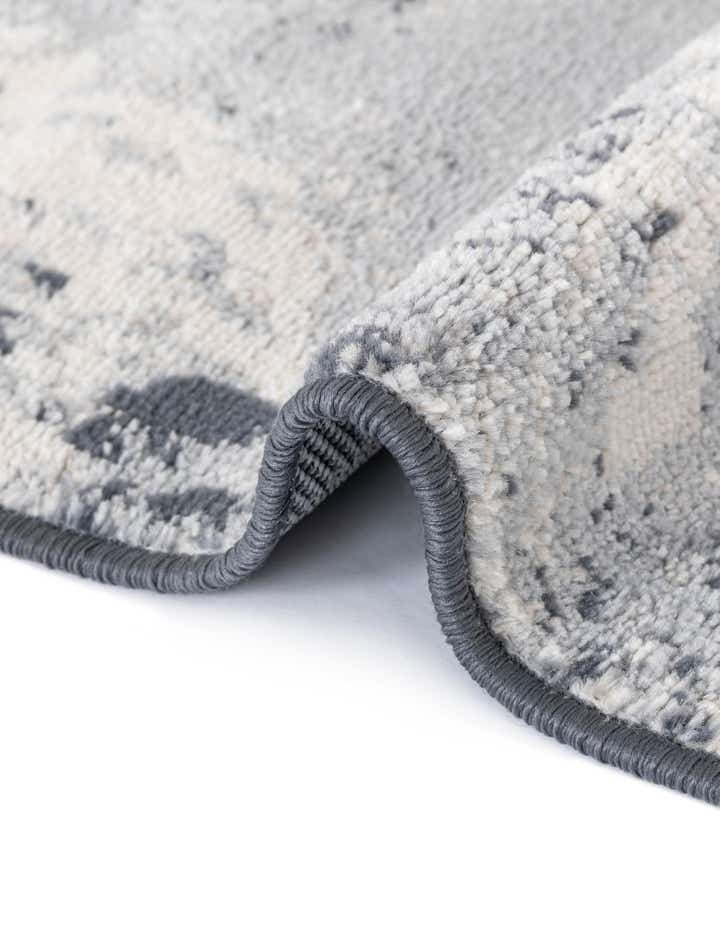 8' x 10' Aurora Oval Rug