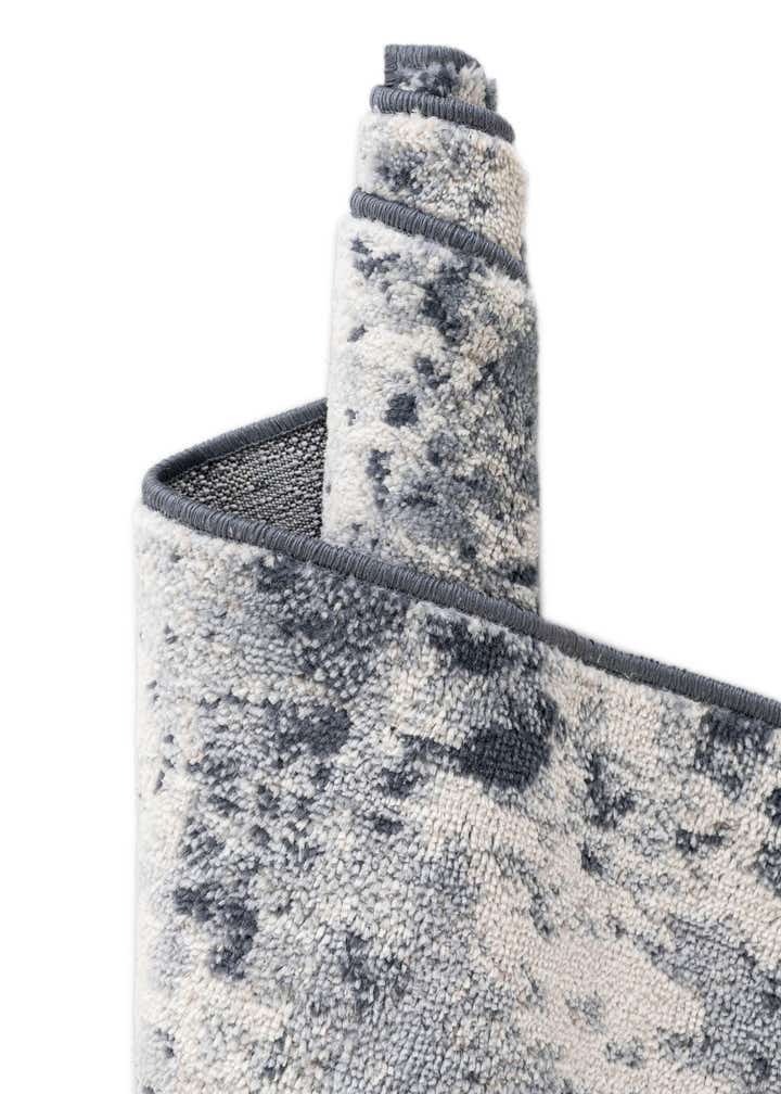 8' x 10' Aurora Oval Rug