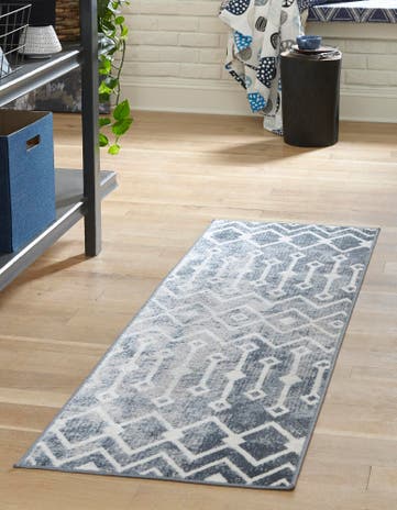 2' x 6' Bohemian Trellis Runner Rug