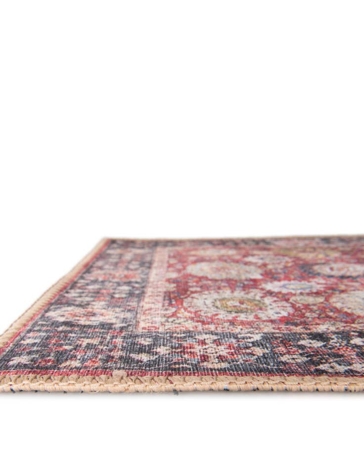 Detail image of 2' x 3' 1 Washable Timeless Rug
