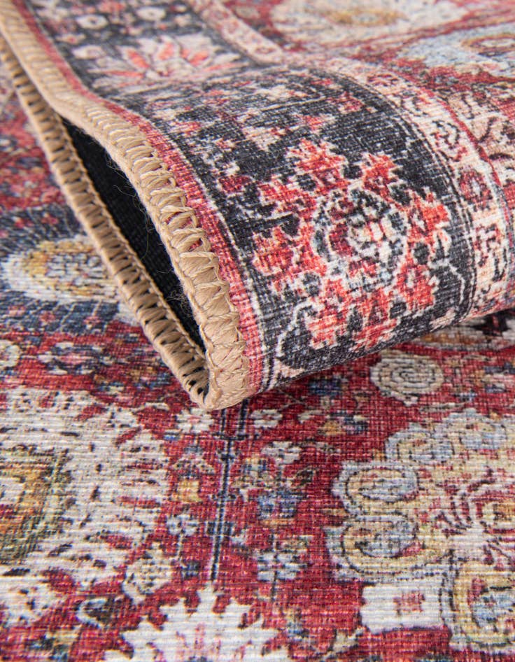 Detail image of 7' 10 x 7' 10 Washable Timeless Round Rug