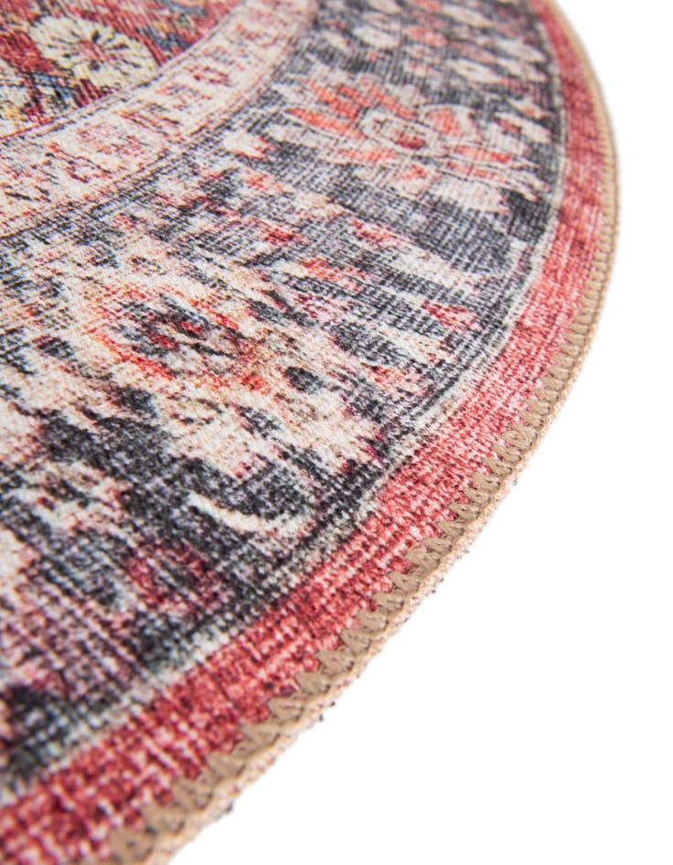 Detail image of 7' 10 x 7' 10 Washable Timeless Round Rug