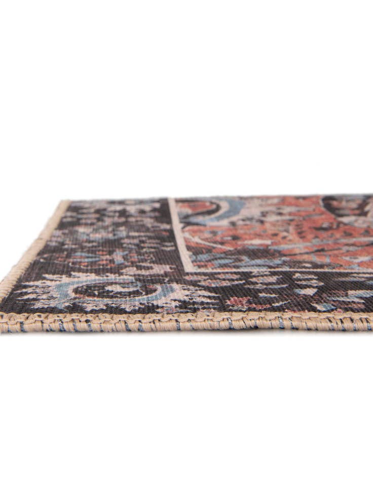 Detail image of 4' 1 x 6' 1 Washable Timeless Rug