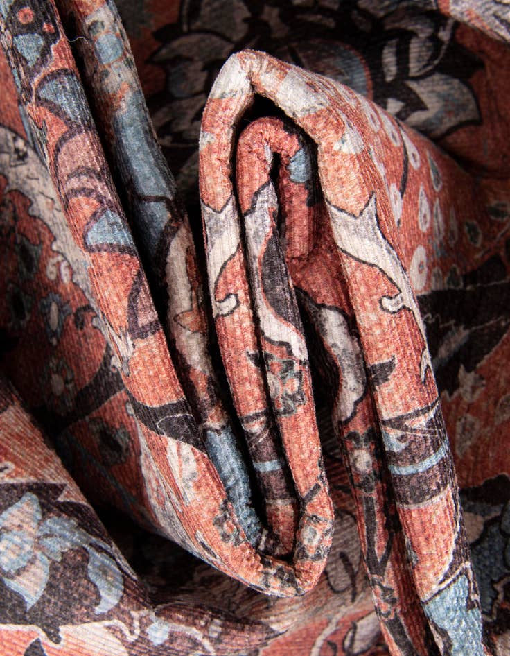 Detail image of 8' 4 x 12' Washable Timeless Rug