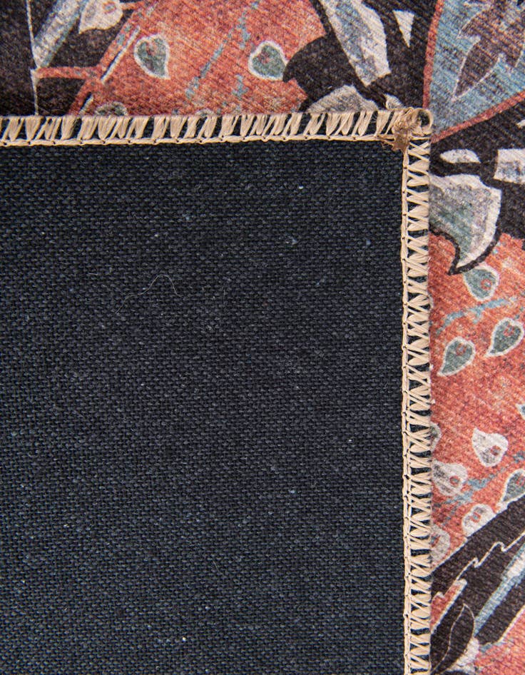 Detail image of 8' 4 x 12' Washable Timeless Rug