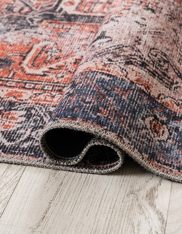 Detail image of 2' x 8' Yara Runner Rug