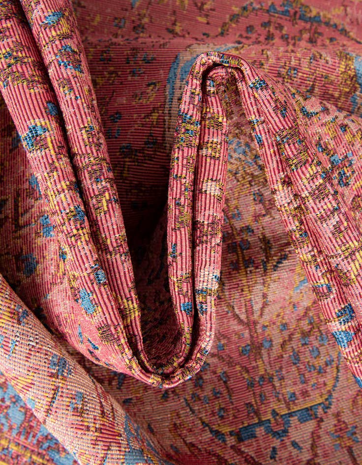 Detail image of 10' x 10'  Washable Traditional Indoor / Outdoor Square Rug