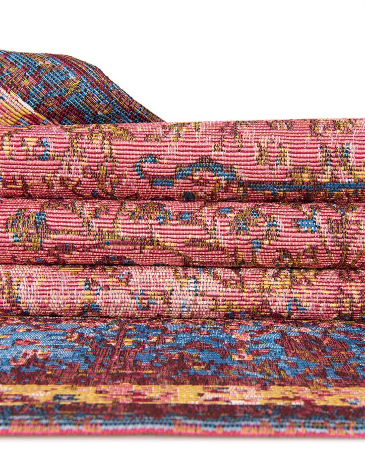 Detail image of 10' x 10'  Washable Traditional Indoor / Outdoor Square Rug