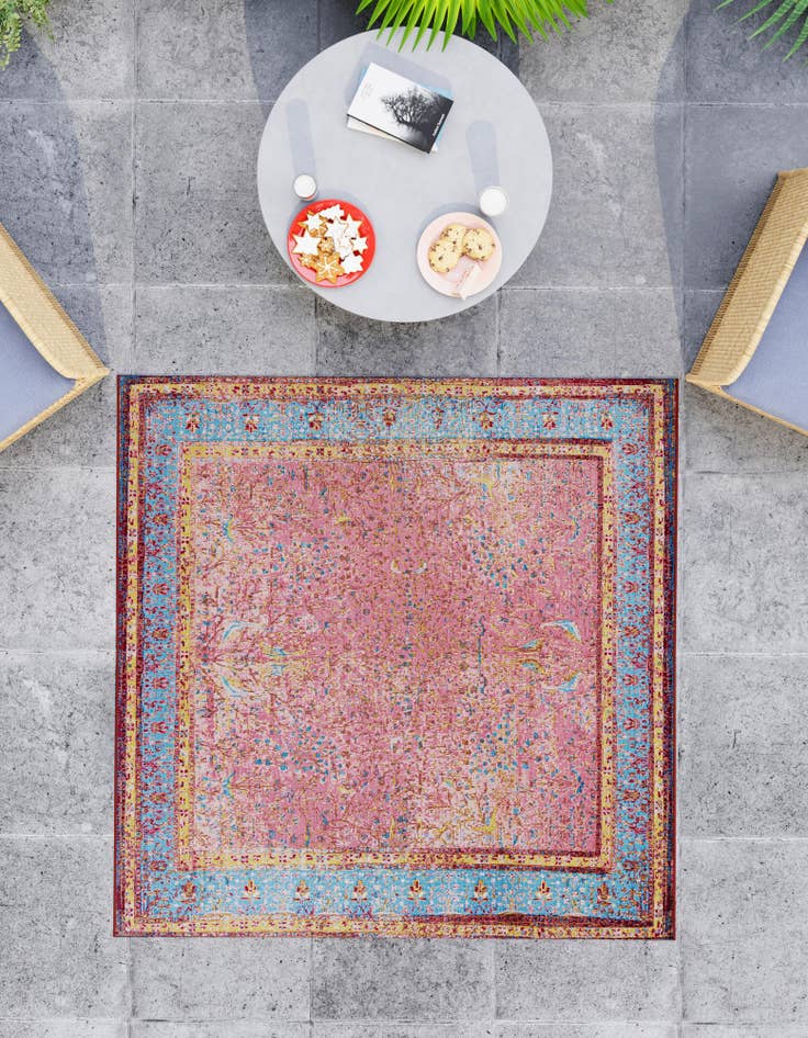 Detail image of 10' x 10'  Washable Traditional Indoor / Outdoor Square Rug