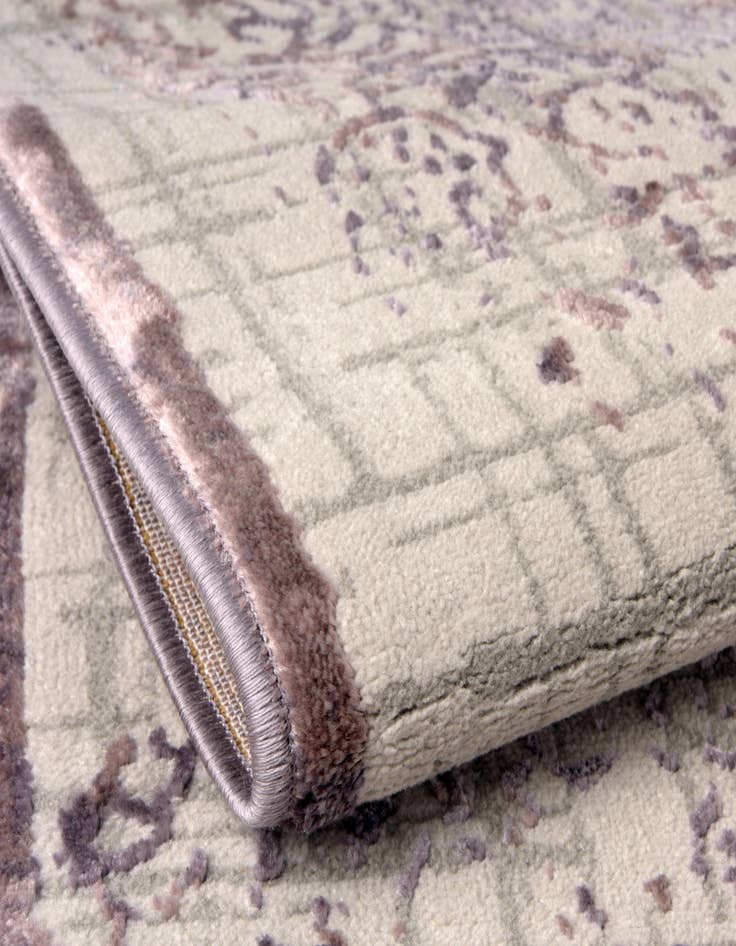 Detail image of 5' 3 x 5' 3 Derbyshire Octagon Rug