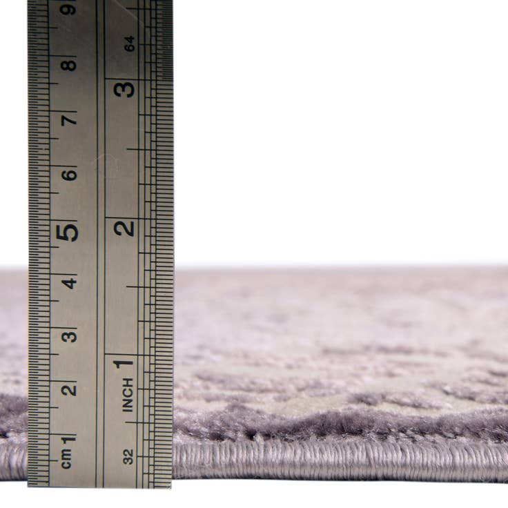 Detail image of 5' 3 x 8' Chesterfield Oval Rug