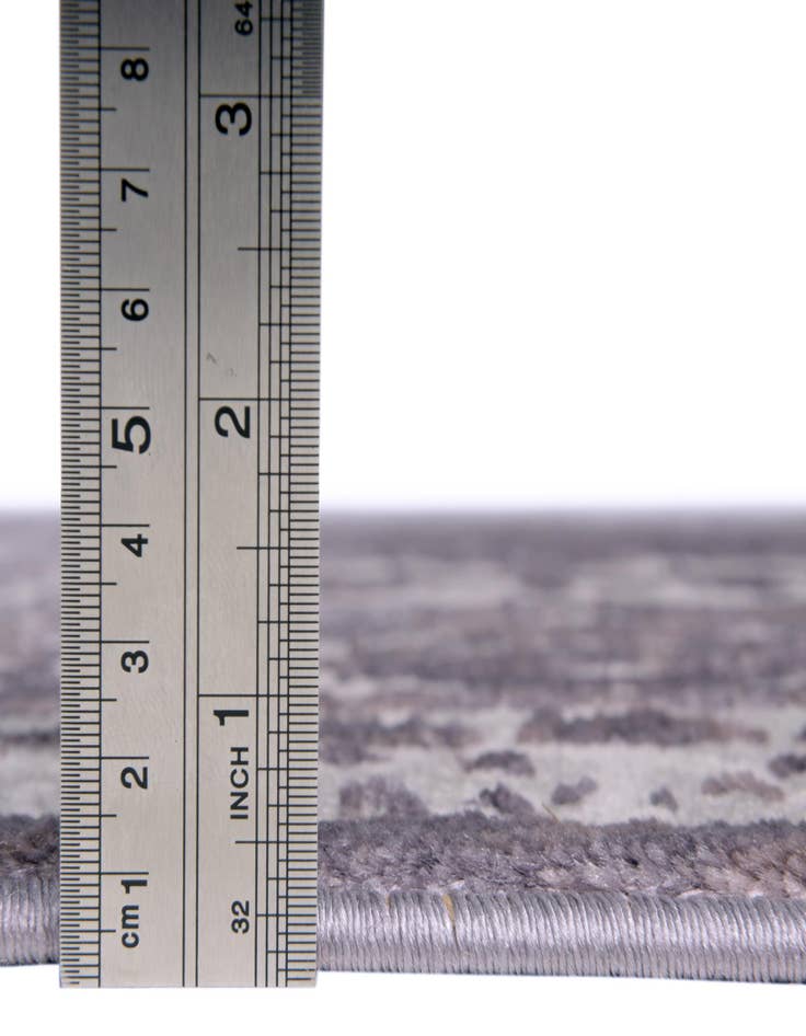 Detail image of 4' x 6' Derbyshire Oval Rug